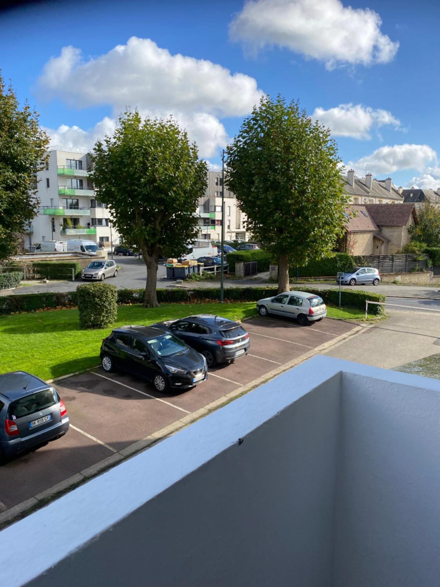 Bel Appartement Spacieux ,Convivial De 3 Chambres Avec Parking Prive Secure 캉 외부 사진