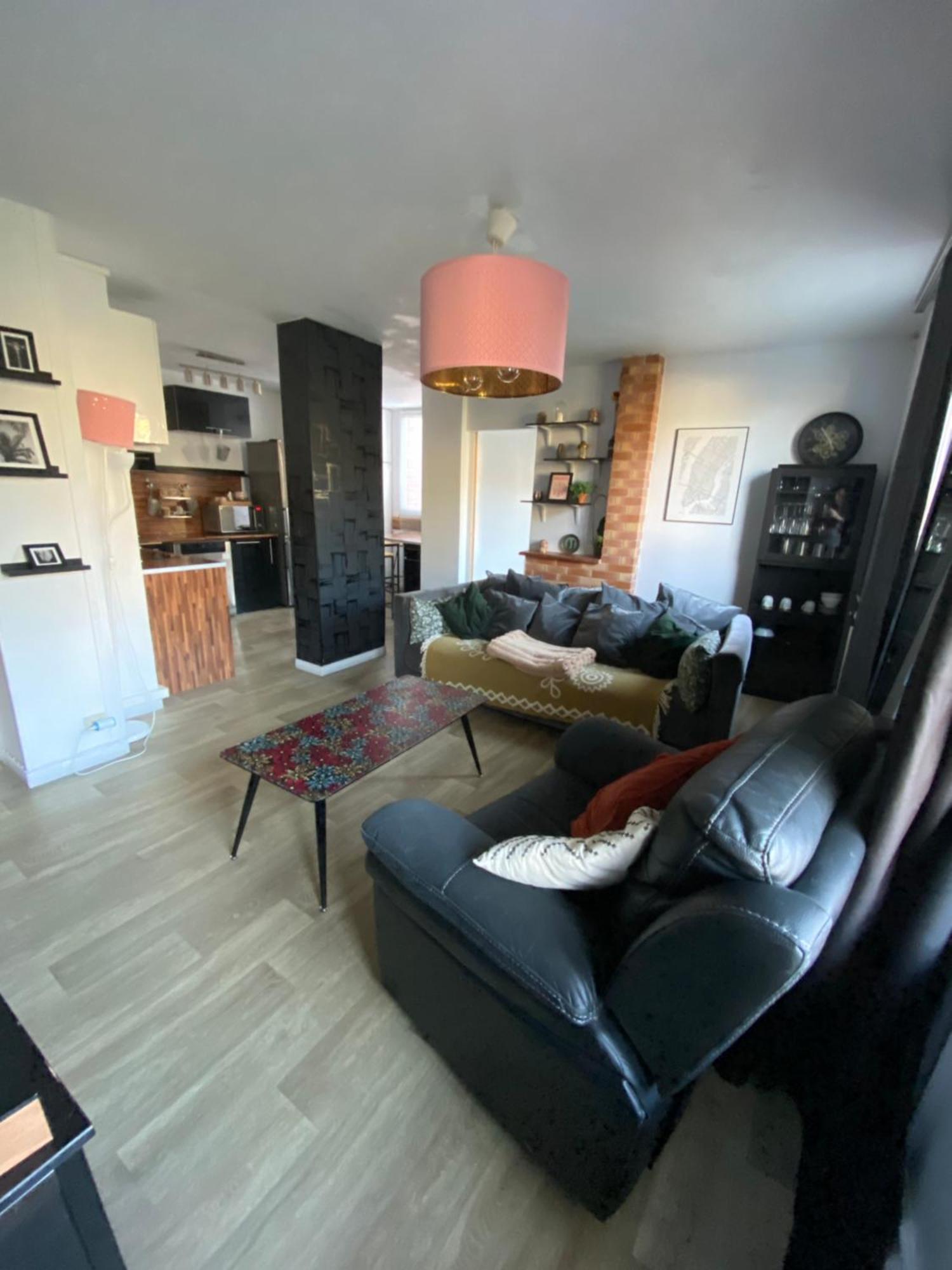 Bel Appartement Spacieux ,Convivial De 3 Chambres Avec Parking Prive Secure 캉 외부 사진