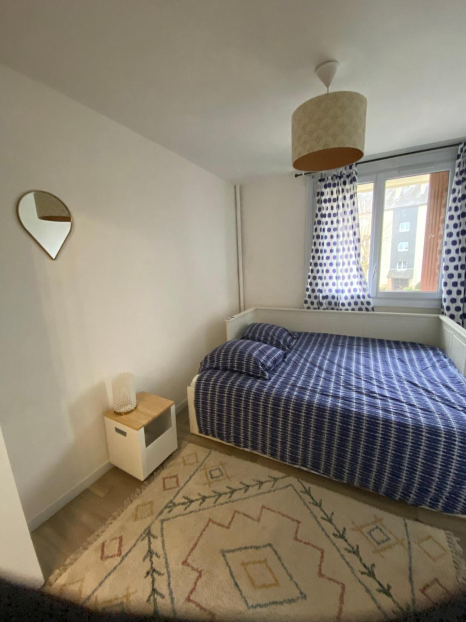 Bel Appartement Spacieux ,Convivial De 3 Chambres Avec Parking Prive Secure 캉 외부 사진