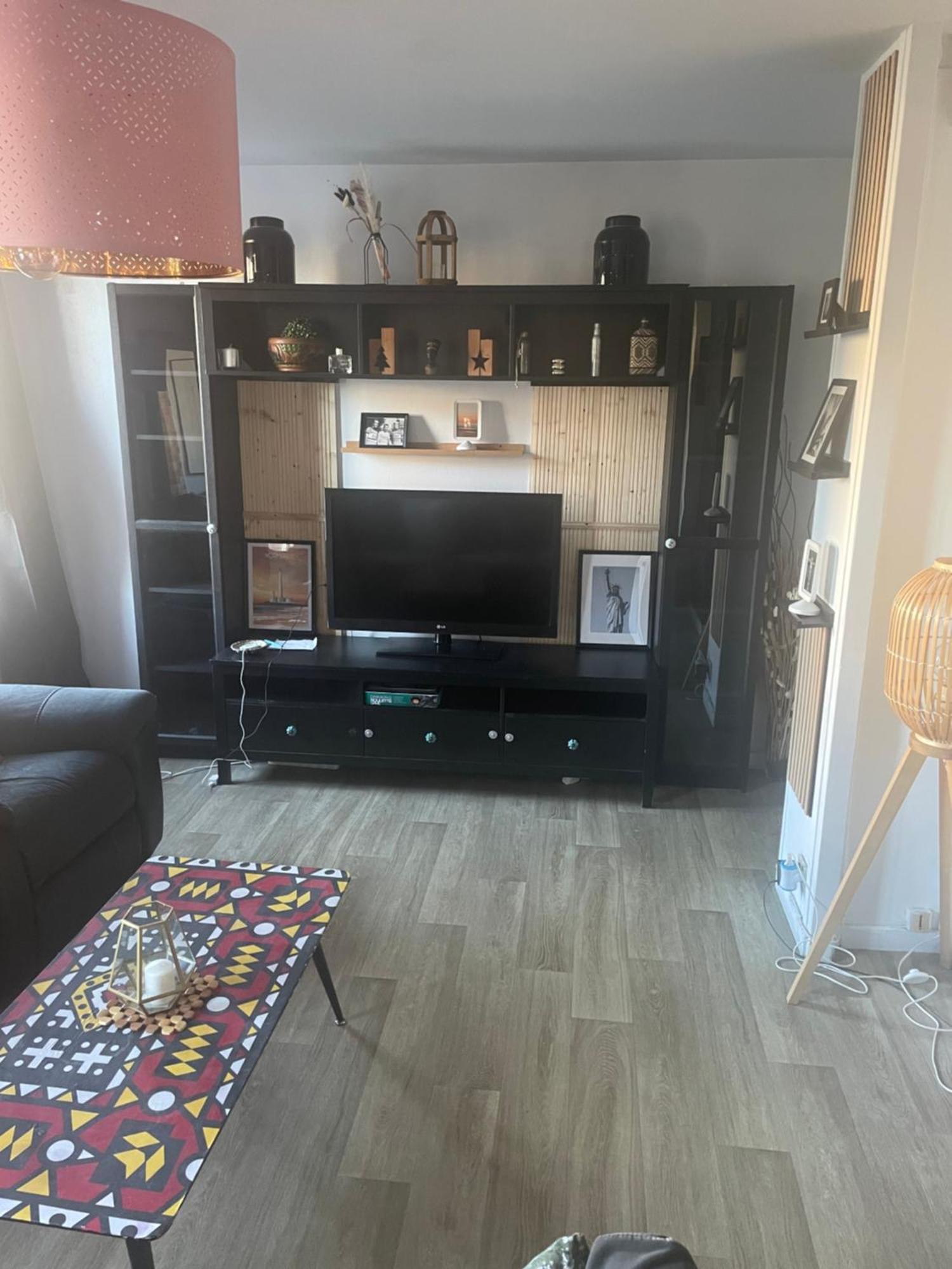 Bel Appartement Spacieux ,Convivial De 3 Chambres Avec Parking Prive Secure 캉 외부 사진